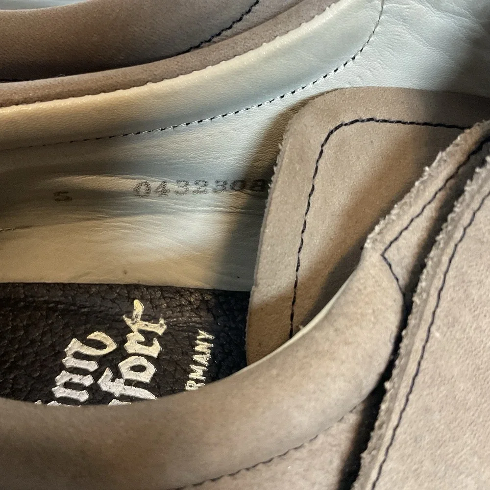 Dark Beige Tan Nubuck Leather FINN COMFORT Low Shoes w/Flap UK5 Women's 7,5 FLAW